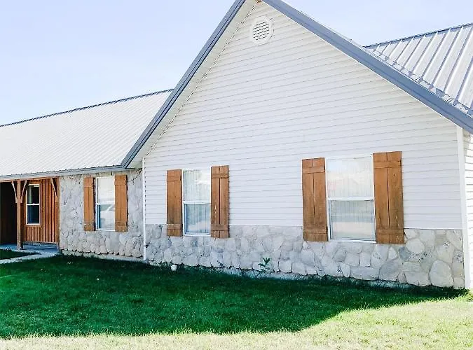 Bryce Countryside Residence